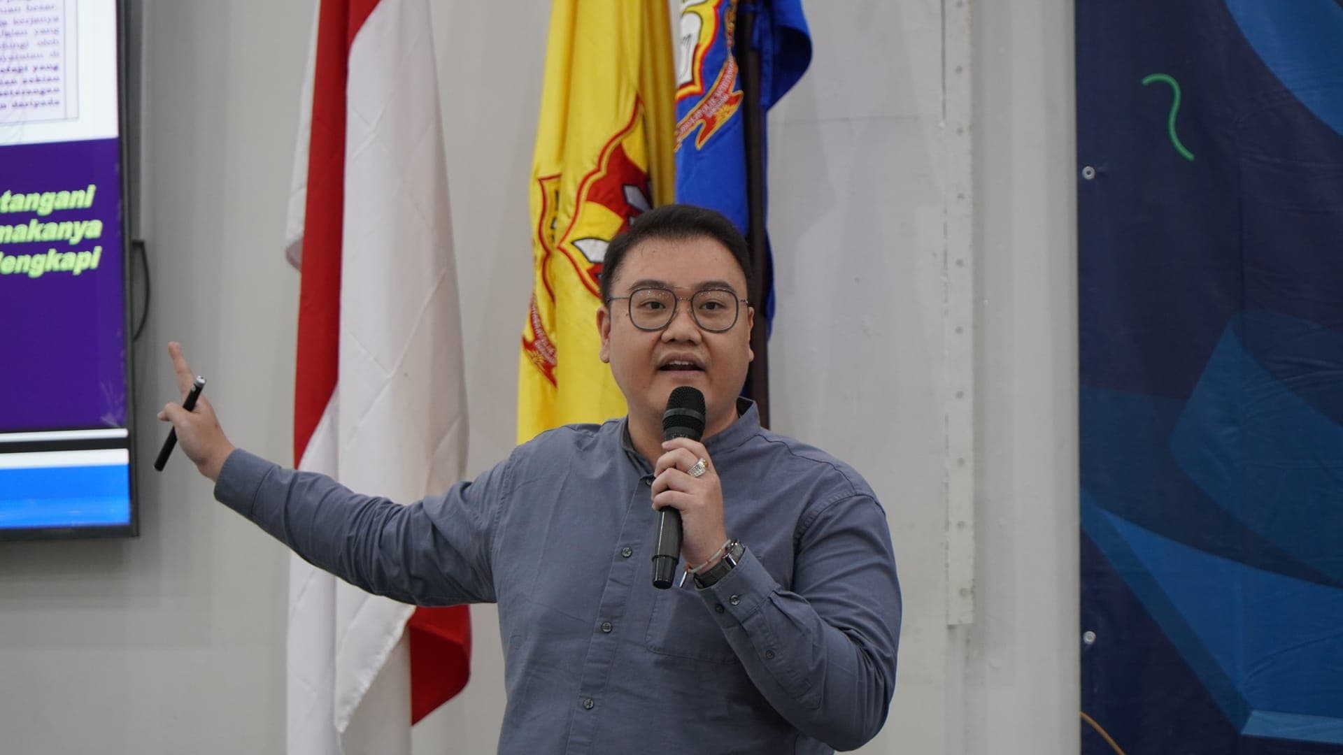 Foto: siswa mengikuti dialog karier di Gedung D